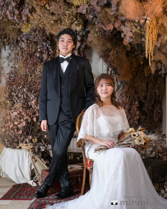 ．
 
photostudio minmiでは、
【和装プラン】【洋装プラン】【和装洋装プラン】がございます。
お客様のご希望に沿ったプランを提供させていただいておりますので、お気軽にご相談ください🌟
 
 
〖ご成約者様特典〗
①家族撮影 無料
②お子様の洋装参加 無料(衣装レンタル含む)
③お子様の撮影無料券プレゼント
※お宮参りorバースデーの土日撮影料(¥5,500)が無料になる券です。
 
 
プラン内容などはHPに記載されております。
 
スタジオ見学も行っておりますので、お気軽にお問い合わせください🤲🏻✨
 

—————————————
 
studio// @photostudio_minmi 
  @minmi_toyokawa 

address// 〒442-0033
愛知県豊川市豊川町遠通2番地14
TEL// 0533-56-2806
Open// 9:30-19:00
close// 水曜日

————————————

#ウェディングフォト 
#愛知フォトスタジオ 
#豊川フォトスタジオ 
#豊橋フォトスタジオ 
#ウェディング前撮り