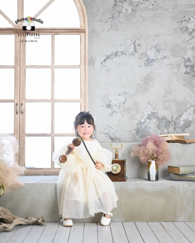 ．
 
🌷七五三フォト🌷
 

ママとのツーショットも📸
お持ち込みのお衣装で今だけのお写真に☺️
 
studio｜ボーテ
photographer｜ @mi_minmi125 
﹏﹏﹏﹏﹏﹏﹏﹏﹏﹏﹏﹏﹏﹏﹏﹏﹏﹏﹏﹏﹏﹏﹏﹏﹏﹏
 
今なら2人一緒に七五三撮影をしたい方に向けた、
プラン兄弟メインシェアコースがお得な価格で撮影できます✨️
 
〖プランの特典〗
①家族撮影が無料！
②再撮影が無料！！※データお渡し後は対象外
③和装、洋装1着ずつレンタル
④新作衣装追加料金なし
⑤足袋もレンタル無料！！
 
ご予約お待ちしてます🌿‎𓂃 𓈒𓏸
 
 
 #フォトスタジオミンミ  #愛知フォトスタジオ  #豊橋フォトスタジオ  #七五三フォト  #七五三撮影